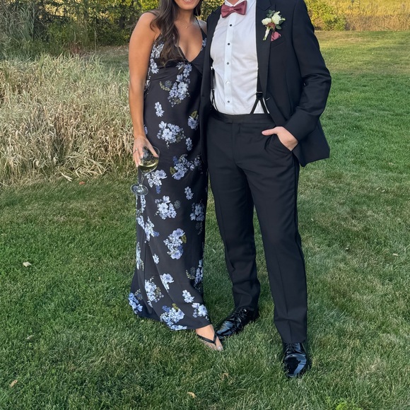 Park & Fifth Griffith Dress - Picture 3 of 8